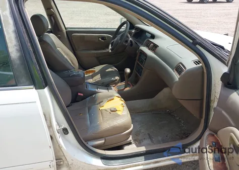 2001 Toyota Camry Le from USA, damaged, VIN 4T1BG22K61U765718